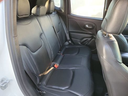 Certified 2023 Jeep Renegade Limited image 20