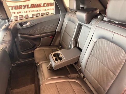 Used 2024 Ford Escape ST-Line AWD/4WD image 16