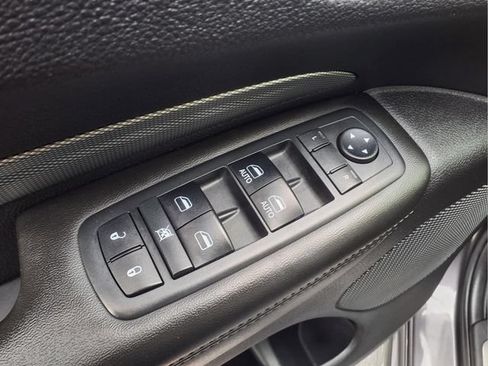 Used 2018 Dodge Durango GT AWD/4WD image 19