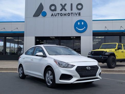 Used 2018 Hyundai Accent SE FWD image 1