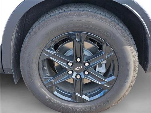 Used 2024 Chevrolet Blazer LT w/ Sound & Technology Package image 9