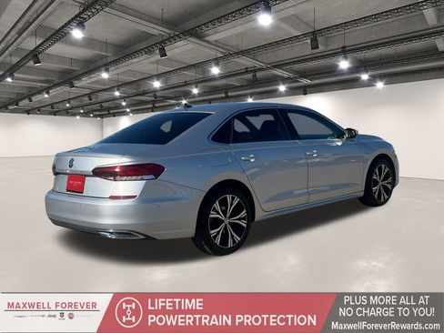 Used 2020 Volkswagen Passat 2.0T SEL image 16