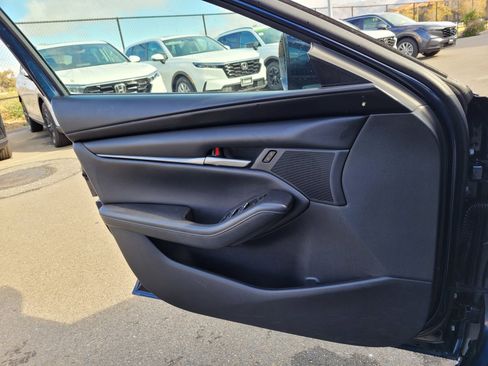Used 2020 MAZDA MAZDA3 Sedan w/ Select Package image 15
