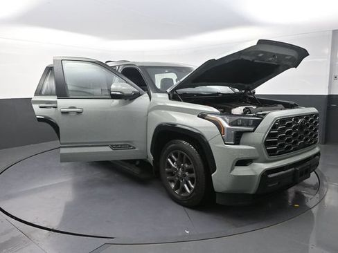 Used 2026 Toyota Sequoia Platinum AWD/4WD image 39