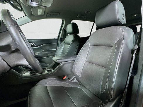 Used 2017 GMC Acadia SLT image 11