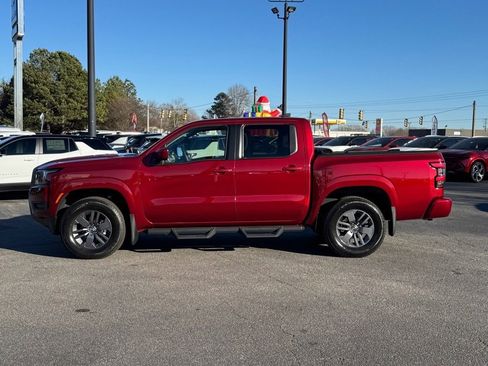 Used 2025 Nissan Frontier SV image 6