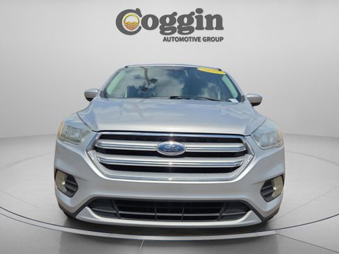 Used 2017 Ford Escape SE FWD image 8