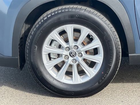 Certified 2025 Toyota Grand Highlander AWD image 27