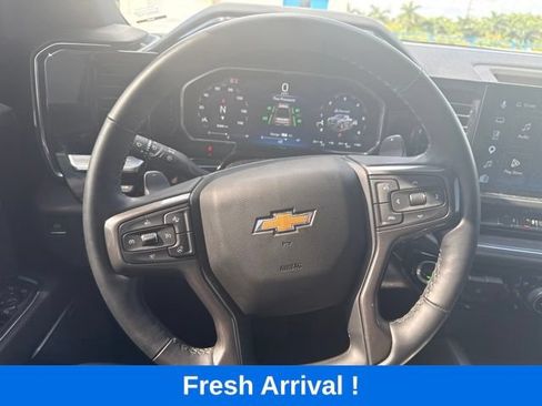 Used 2026 Chevrolet Silverado 1500 High Country w/ Technology Package AWD/4WD image 5