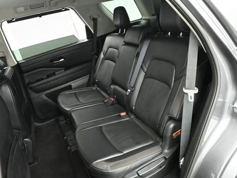 Used 2022 Nissan Pathfinder SL image 15