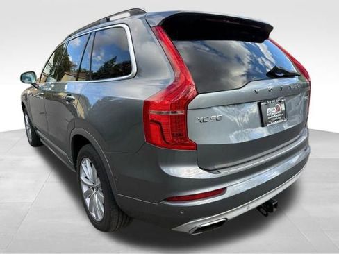 Used 2018 Volvo XC90 T6 Momentum w/ Convenience Package image 3