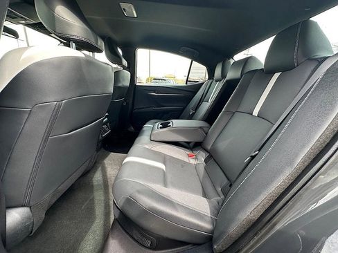 Used 2025 Toyota Camry SE image 18