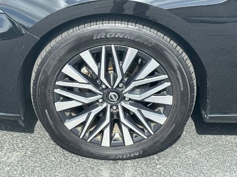 Used 2023 Nissan Altima 2.5 SV FWD image 5