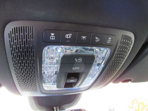 Used 2022 Mercedes-Benz GLS 450 4MATIC image 22