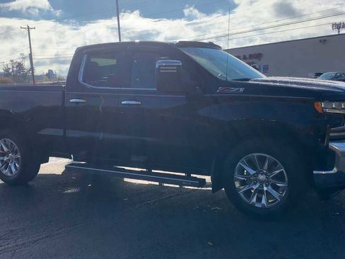 Certified 2019 Chevrolet Silverado 1500 LTZ image 2