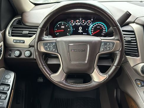 Used 2019 GMC Yukon Denali AWD/4WD image 29