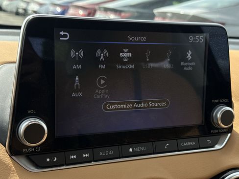 Used 2021 Nissan Sentra SV w/ SV Premium Package FWD image 18
