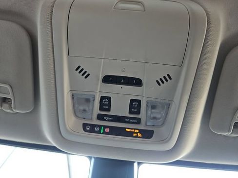 Used 2021 GMC Acadia Denali w/ LPO, Floor Liner Package AWD/4WD image 20