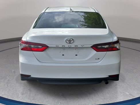 Used 2022 Toyota Camry LE FWD image 6