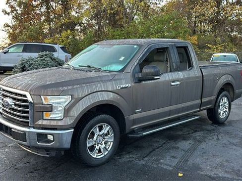 Used 2016 Ford F150 XLT w/ Equipment Group 302A Luxury image 2
