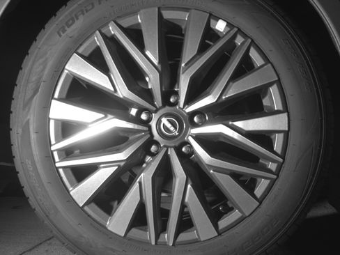 Used 2025 Nissan Altima 2.5 SV FWD image 15