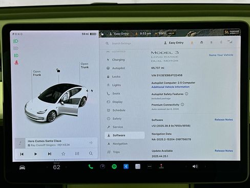 Used 2018 Tesla Model 3 Long Range image 17