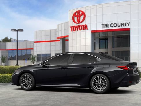 New 2026 Toyota Camry XLE AWD/4WD image 5