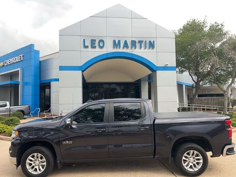 Used 2024 Chevrolet Silverado 1500 LT image 1