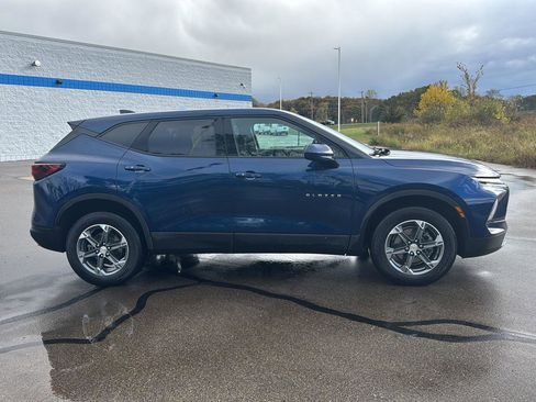 Used 2023 Chevrolet Blazer LT image 6