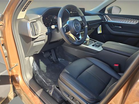 New 2025 MAZDA CX-70 Plug-In Hybrid w/ Premium Pkg image 25