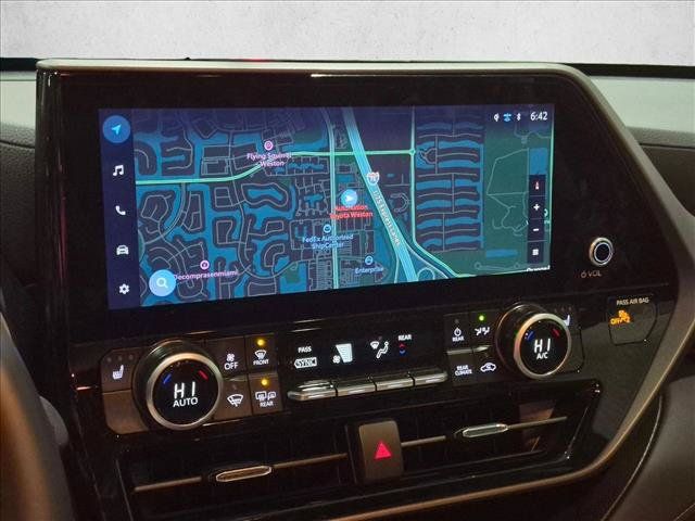 Used 2026 Toyota Highlander XLE AWD/4WD image 19