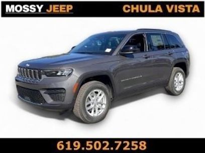 Used 2025 Jeep Grand Cherokee Laredo X