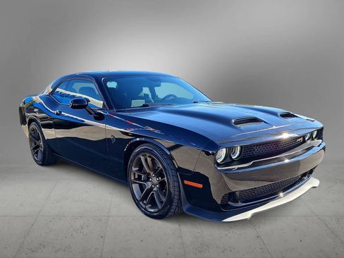 Used 2023 Dodge Challenger SRT Hellcat image 2