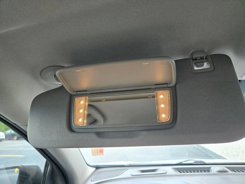 Used 2021 Chevrolet Equinox LS w/ LS Convenience Package FWD image 19