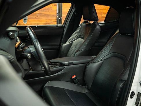 Used 2020 Lexus UX 200 w/ Accessory Package 2 FWD image 9
