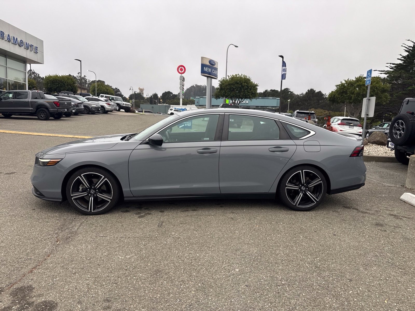 Used 2023 Honda Accord Sport image 8