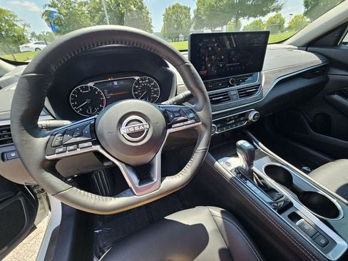 Used 2023 Nissan Altima 2.5 SL FWD image 29