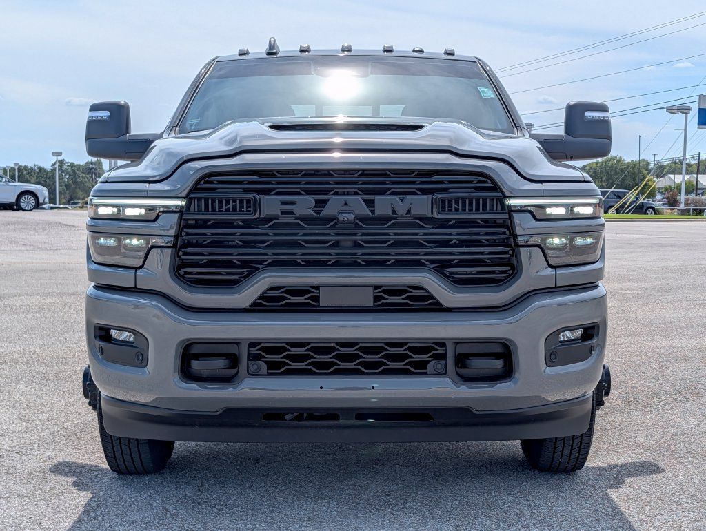 Used 2026 RAM 3500 Laramie AWD/4WD image 3
