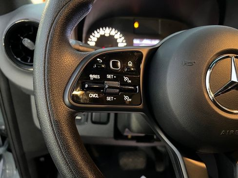 Used 2021 Mercedes-Benz Sprinter 2500 image 24