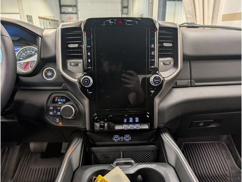 New 2026 RAM 1500 Big Horn AWD/4WD image 10