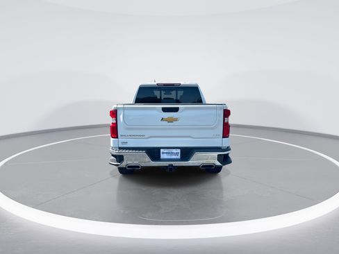 Used 2022 Chevrolet Silverado 1500 LTZ w/ LTZ Convenience Package II AWD/4WD image 8