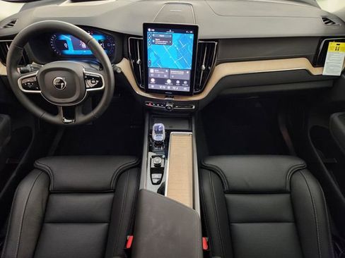 New 2026 Volvo XC60 T8 Ultra w/ Protection Package Premier AWD/4WD image 4