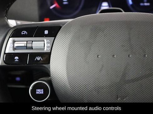 Used 2025 Hyundai Ioniq 5 SE RWD image 8