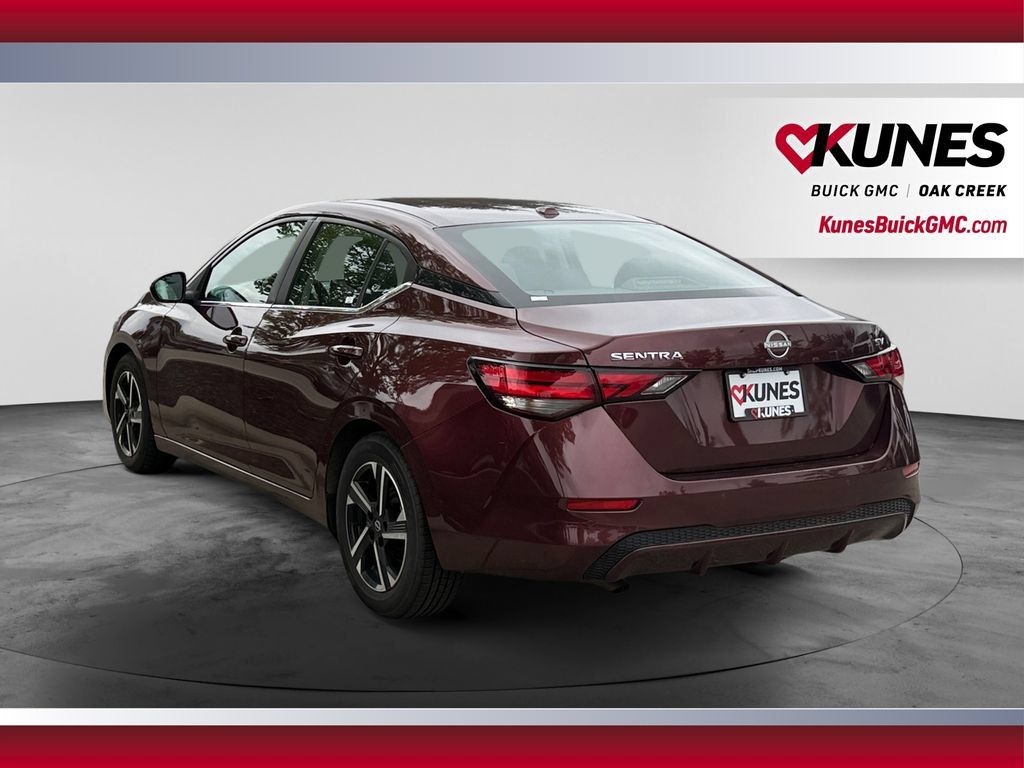 Used 2024 Nissan Sentra SV FWD image 8
