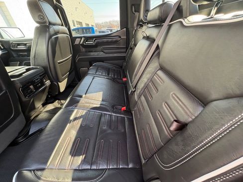 Used 2024 GMC Sierra 1500 AT4X image 24