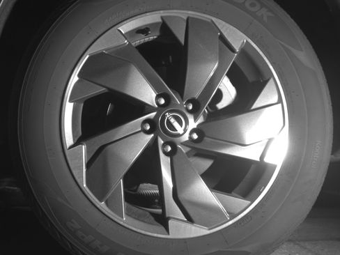 Used 2025 Nissan Rogue SV AWD/4WD image 14