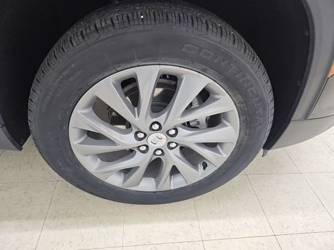 Used 2025 Buick Enclave Preferred AWD/4WD image 11