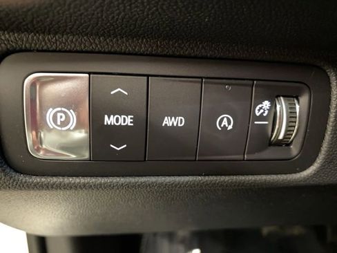 New 2026 Chevrolet Traverse LT w/ Driver Confidence Package AWD/4WD image 20