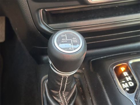 Used 2022 Jeep Wrangler Unlimited Sahara image 30