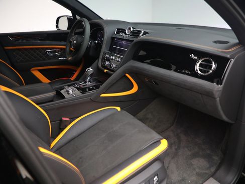 Used 2023 Bentley Bentayga Speed image 26